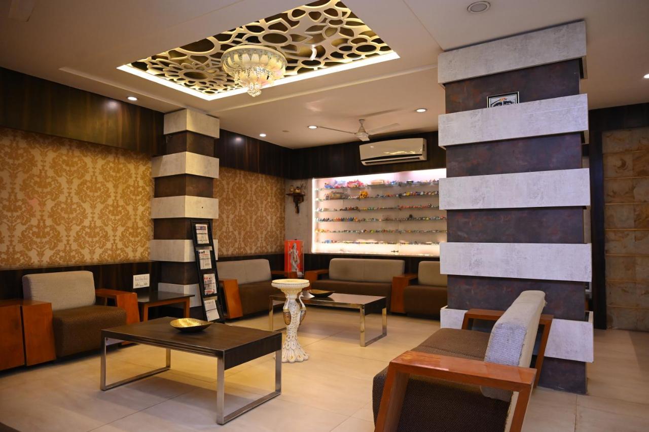 Hotel Center Point Solapur Luaran gambar